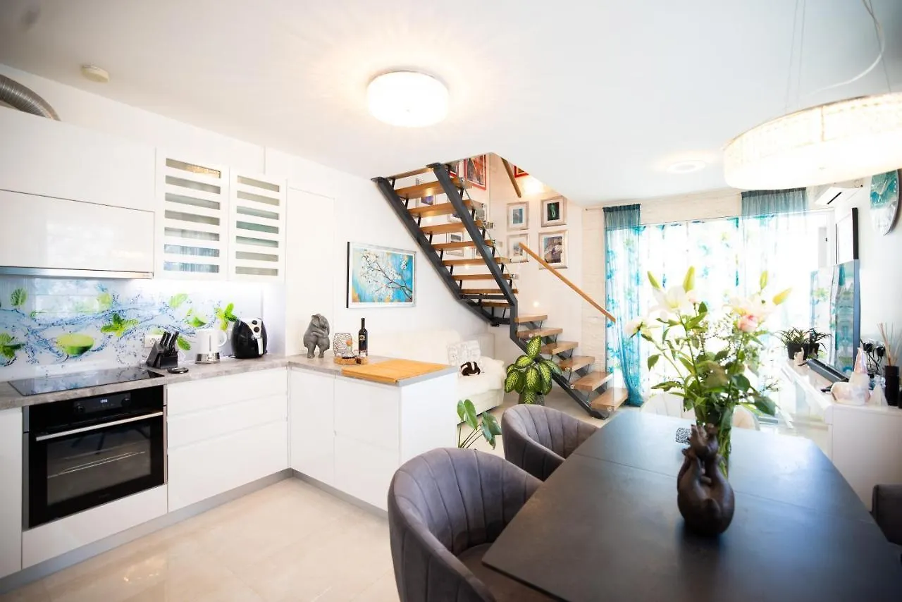 Tirkizni Val Apartment Zadar