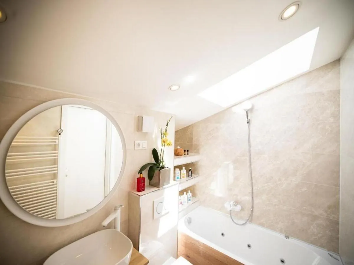 Tirkizni Val Apartment Zadar