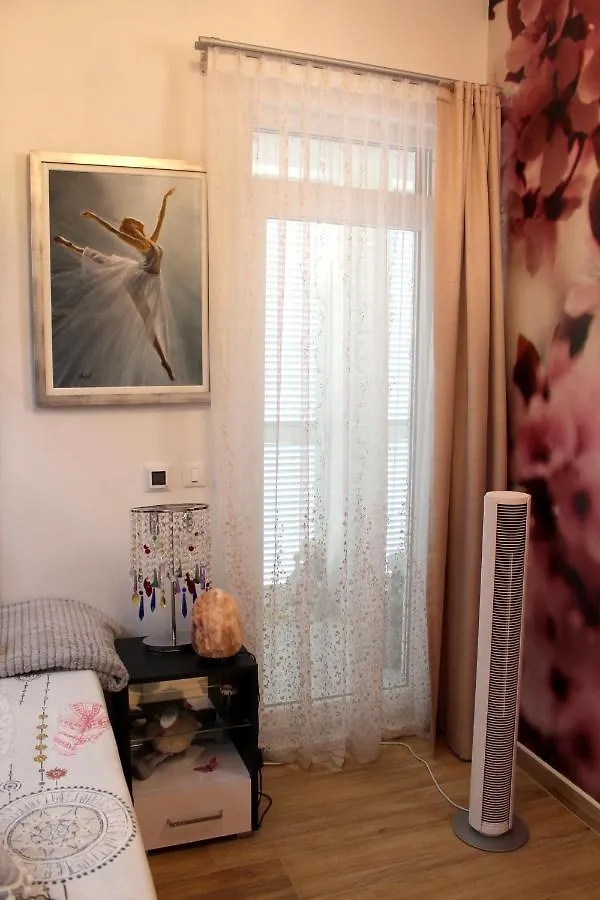 Tirkizni Val Apartment Zadar