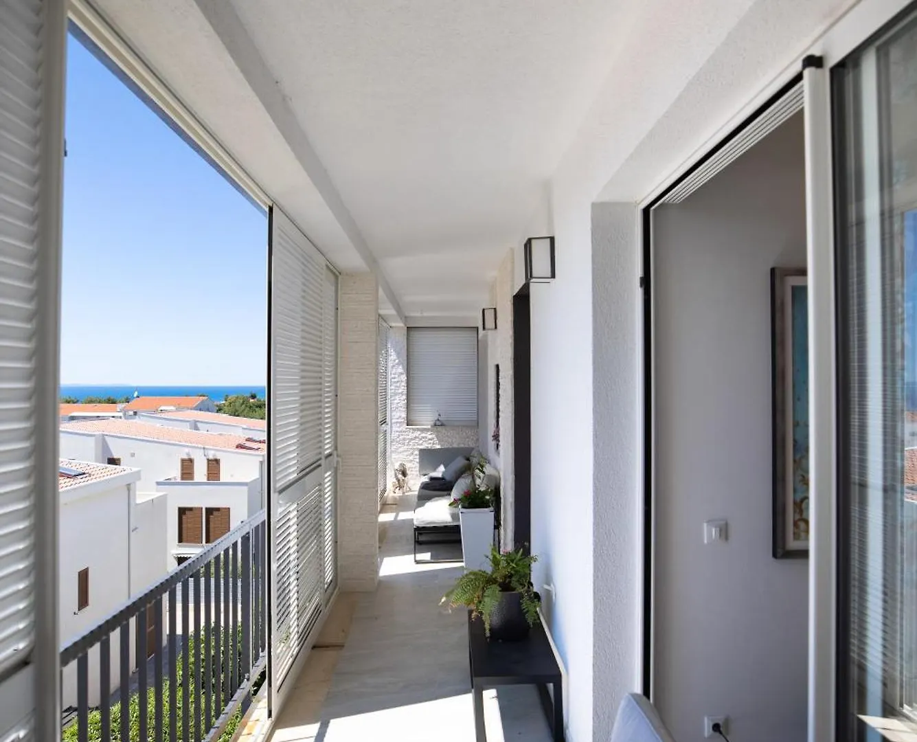 Tirkizni Val Apartment Zadar