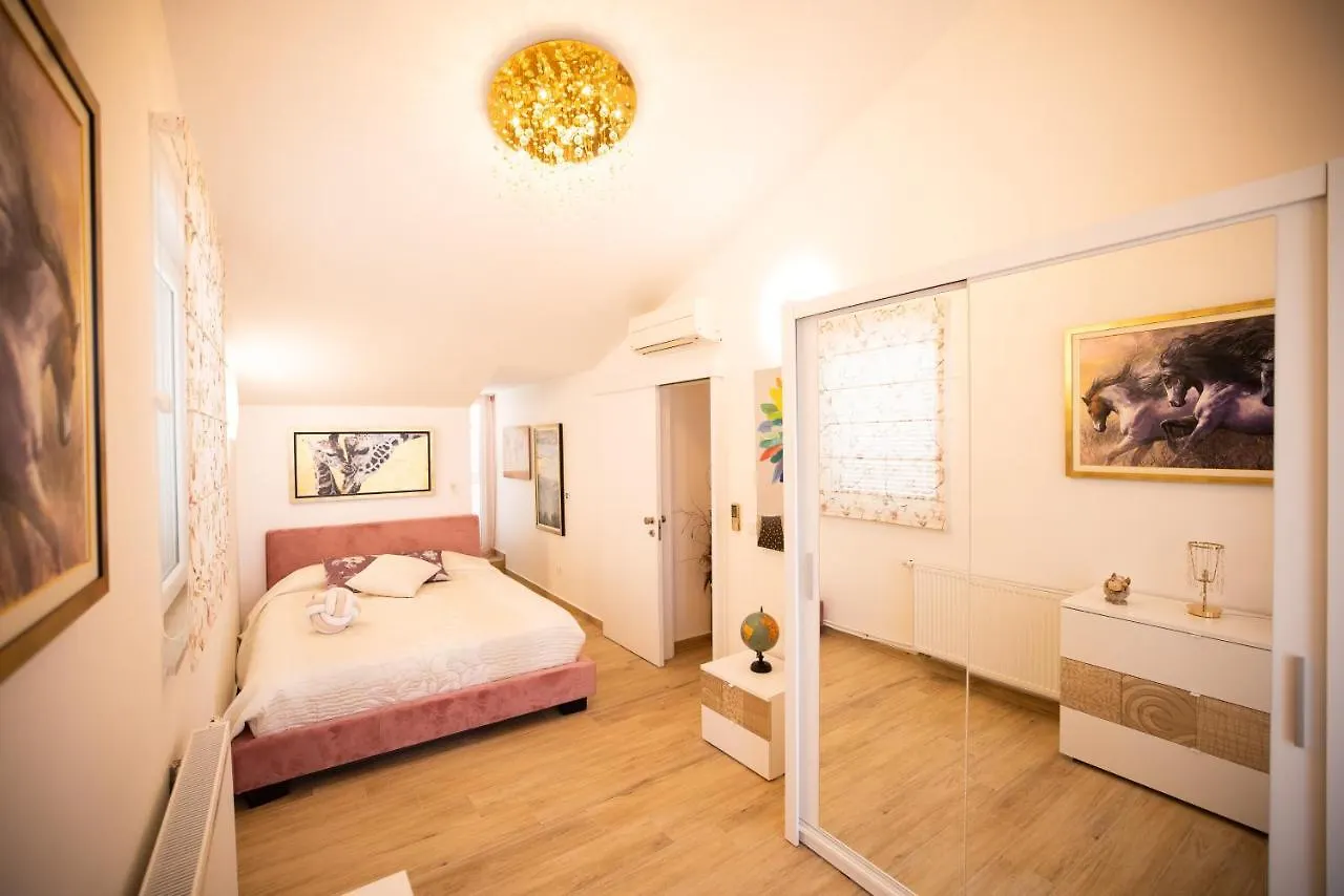 Tirkizni Val Apartment Zadar 0*,